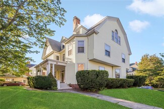 242 Wayland Ave Unit 1, Providence, RI 02906