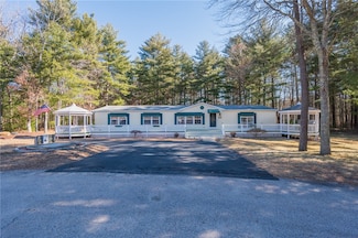 1 Giovanni Rose Ct, Coventry, RI 02816