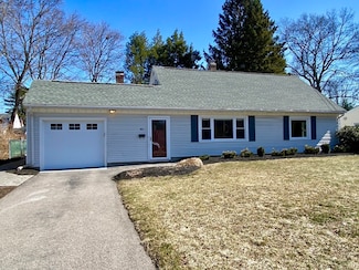 40 Wesley Rd, Framingham, MA 01701