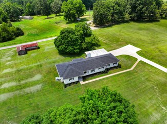 3388 Highway 48, Cunningham, TN 37052