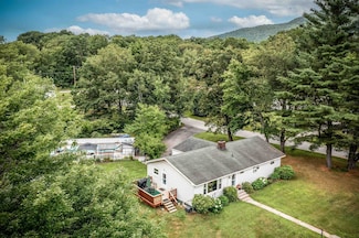 52 Victoria Dr, Rutland, VT 05701