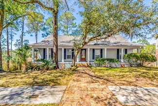 1062 Conley Cir, Ocean Springs, MS 39564