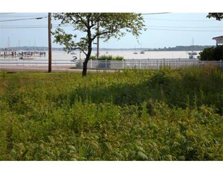 30 Cadish Ave, Hull, MA 02045