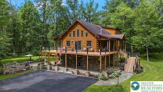 207 W Douglasville Rd, Nazareth, PA 18064