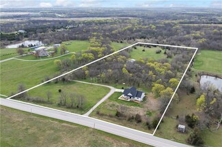 33825 W 199th St, Edgerton, KS 66021