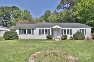 359 Cartpath Rd, North Wilkesboro, NC 28659