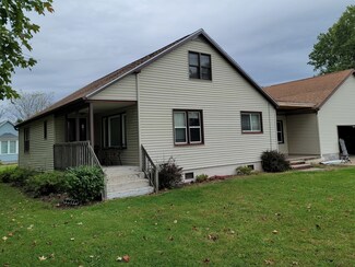 101 E Aemity St, Potomac, IL 61865