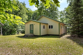 5046 Moraine Lake Rd, Marenisco, MI 49947