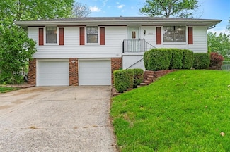 2800 SW 5th St, Blue Springs, MO 64014