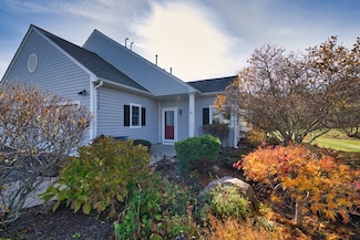 8 Village Way, Westport, MA 02790