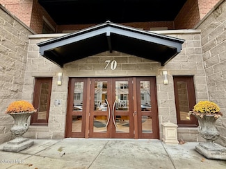 70 Railroad Place Unit 411, Saratoga Springs, NY 12866