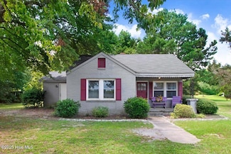 668 E New Hope Rd, Goldsboro, NC 27534