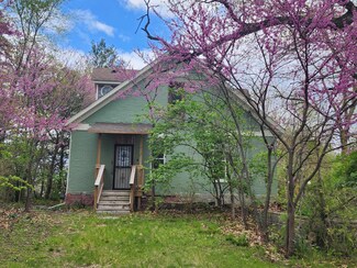 606 Keller Ave, North Judson, IN 46366