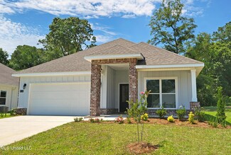 87133 Highpoint Dr, Diamondhead, MS 39525
