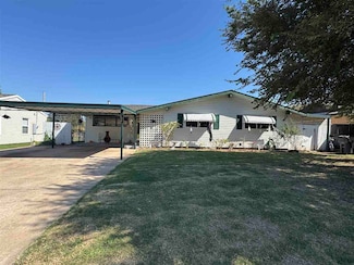 2313 NW 30th St, Lawton, OK 73505