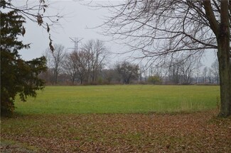 2712 E 500 S, Anderson, IN 46017