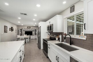 3202 W Joan de Arc Ave, Phoenix, AZ 85029