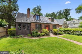 8904 Grant St, Bethesda, MD 20817