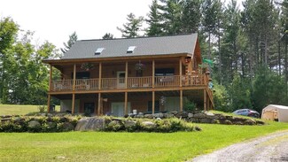 377 Blodgett Rd, Marshfield, VT 05658