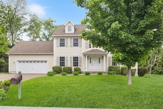 135 Ray Blvd, Poughkeepsie, NY 12603