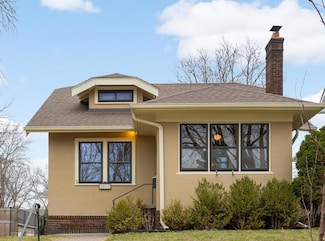 2011 James Ave, Saint Paul, MN 55105