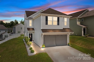 1207 Skyflower Way, Charlotte, NC 28214