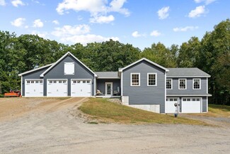1315 S Belfast Ave, Augusta, ME 04330