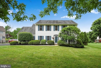 104 Brookhollow Dr, Downingtown, PA 19335