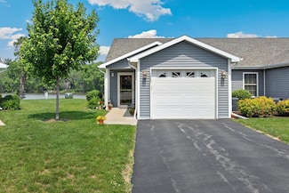 1523 Eadens Place, Dixon, IL 61021