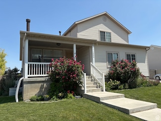 1855 E Boulder St, Eagle Mountain, UT 84005