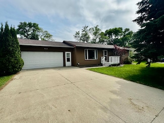 401 S 6th St, Arlington, SD 57212