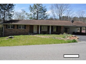 329 Craig St NW, Norton, VA 24273