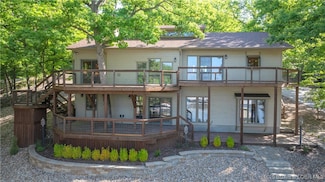207 Sweetwater Dr, Lake Ozark, MO 65049