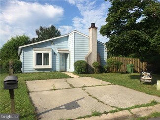 16 Hickory Ln, Swedesboro, NJ 08085