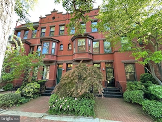 3042 R St NW Unit 2, Washington, DC 20007