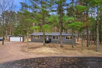 966 Round Oak Ct, Nekoosa, WI 54457