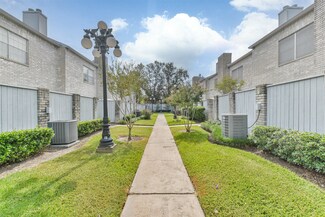 620 Wilcrest Dr Unit 620, Houston, TX 77042
