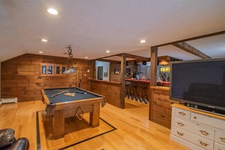 2 Love Ln, Sandown, NH 03873