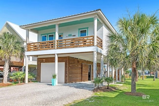 421 W 2nd Ave, Gulf Shores, AL 36542