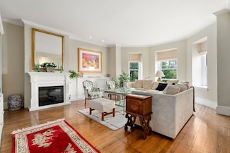 33 Chestnut St Unit 5, Boston, MA 02108