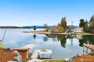 4819 Lakeridge Dr E, Lake Tapps, WA 98391