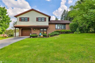 1408 Michael Ln, Coplay, PA 18037