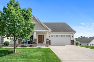 1034 36th St W, Hastings, MN 55033