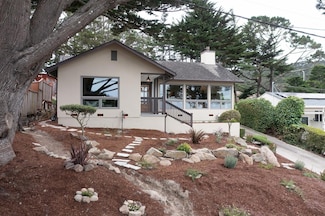 307 Bishop Ave, Pacific Grove, CA 93950