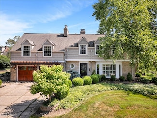 21399 Erie Rd, Rocky River, OH 44116