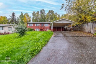 11113 Aurora Cir, Eagle River, AK 99577