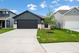 1115 Pigeon Ln, Marion, TX 78124
