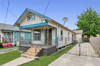 8711 Olive St, New Orleans, LA 70118