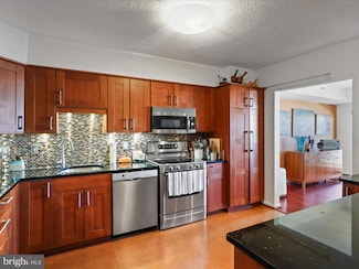 3713 S George Mason Dr Unit 1308, Baileys Crossroads, VA 22041