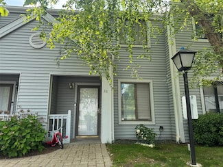 38 Offshore Dr, Mohegan Lake, NY 10547